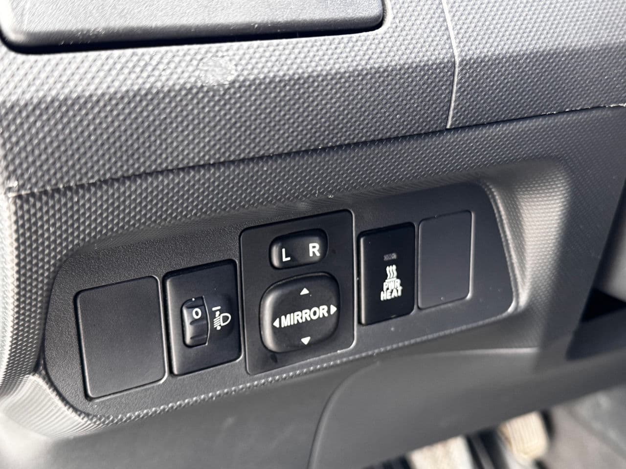 Toyota Auris 2009 — Миниатюра 10