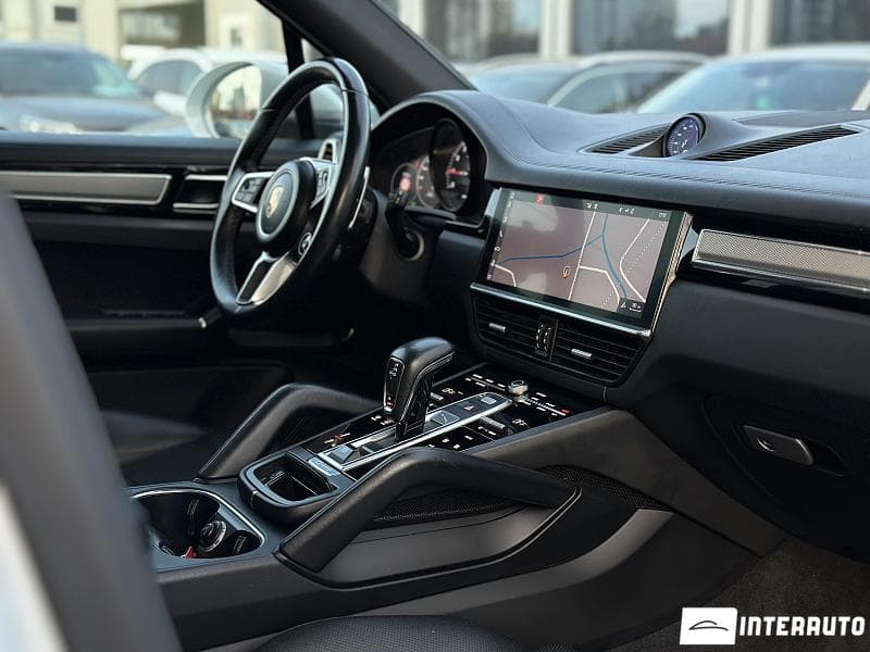 2017 Porsche Cayenne S — Miniatură 17