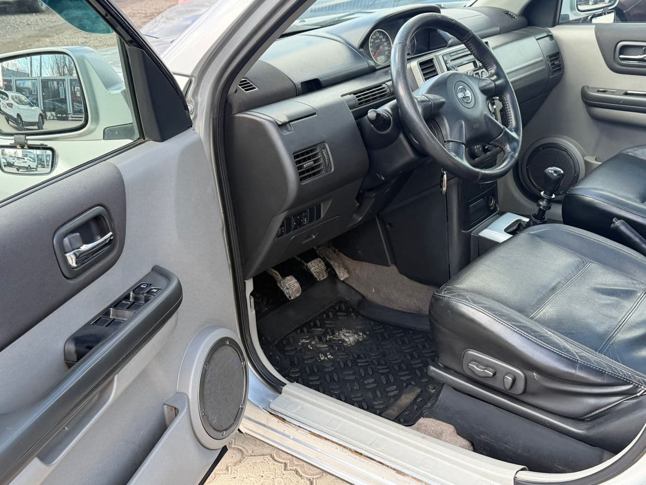 Nissan X-Trail 2004 — Миниатюра 5