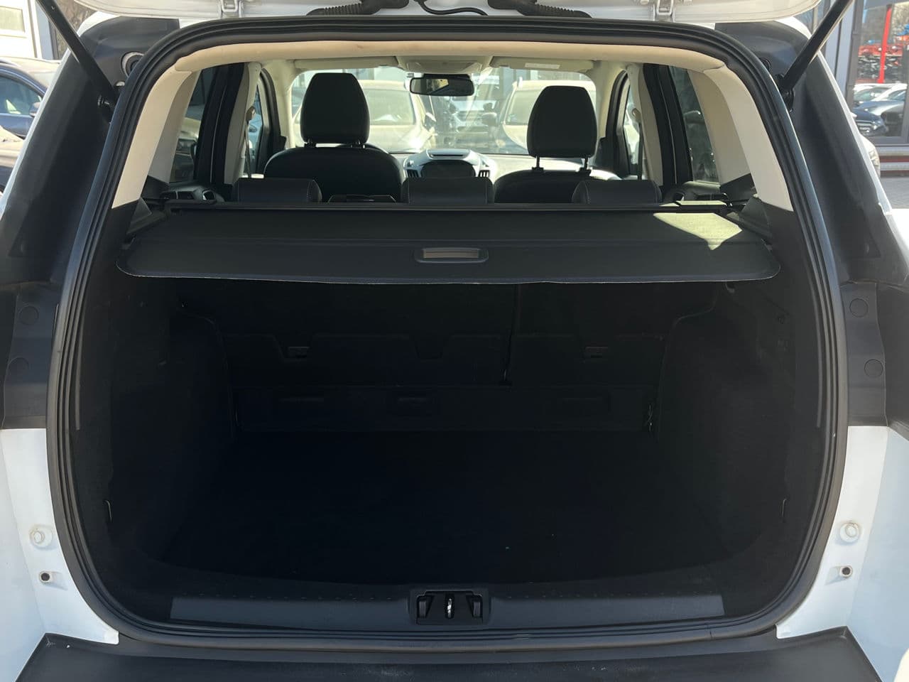 2017 Ford Kuga — Miniatură 16