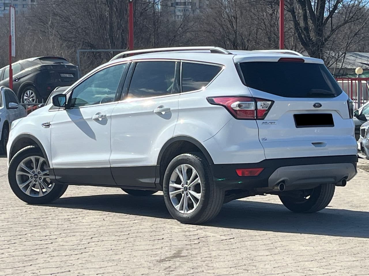 2017 Ford Kuga — Miniatură 3