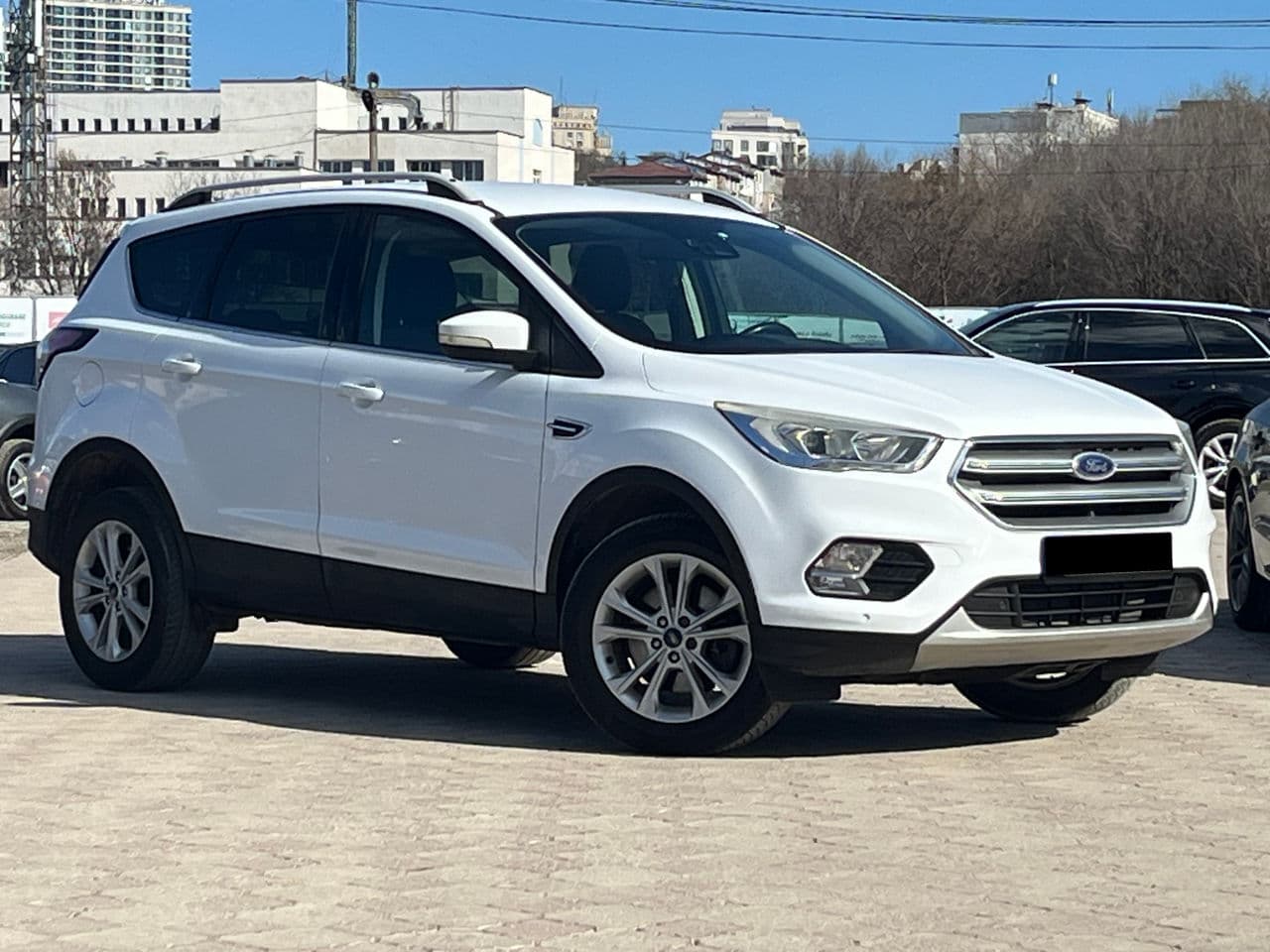 2017 Ford Kuga — Miniatură 4