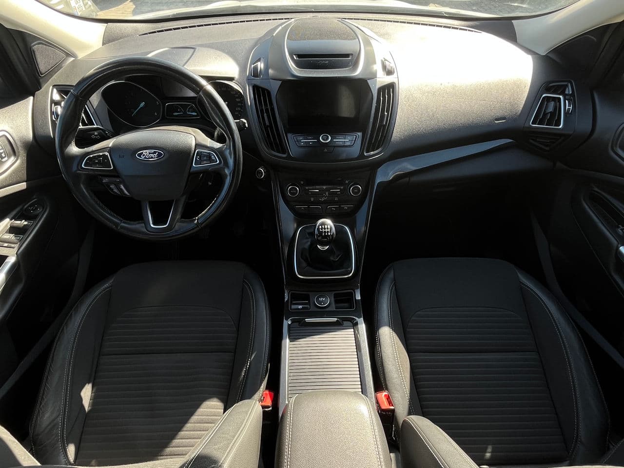 2017 Ford Kuga — Miniatură 7