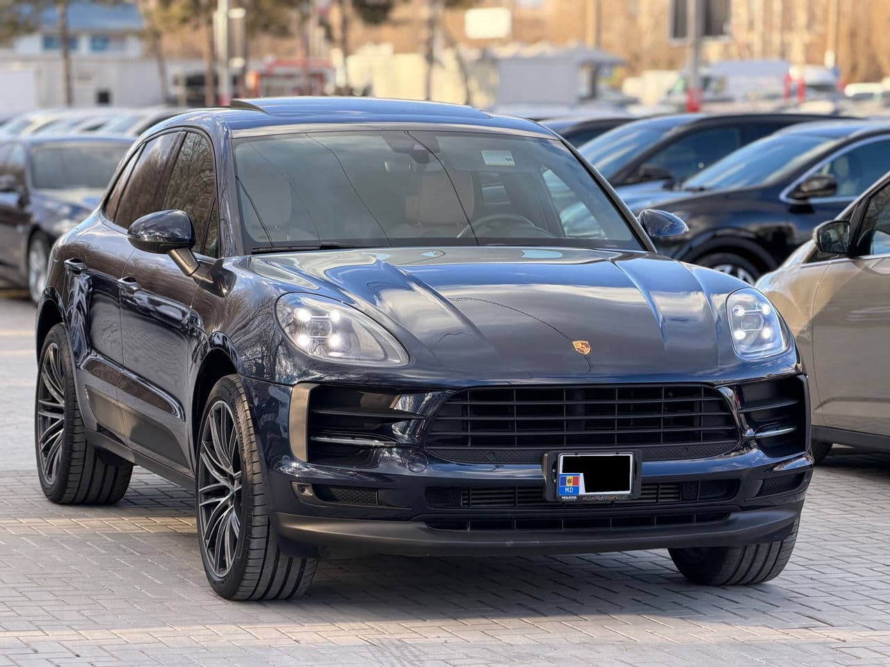 2021 Porsche Macan — Miniatură 3