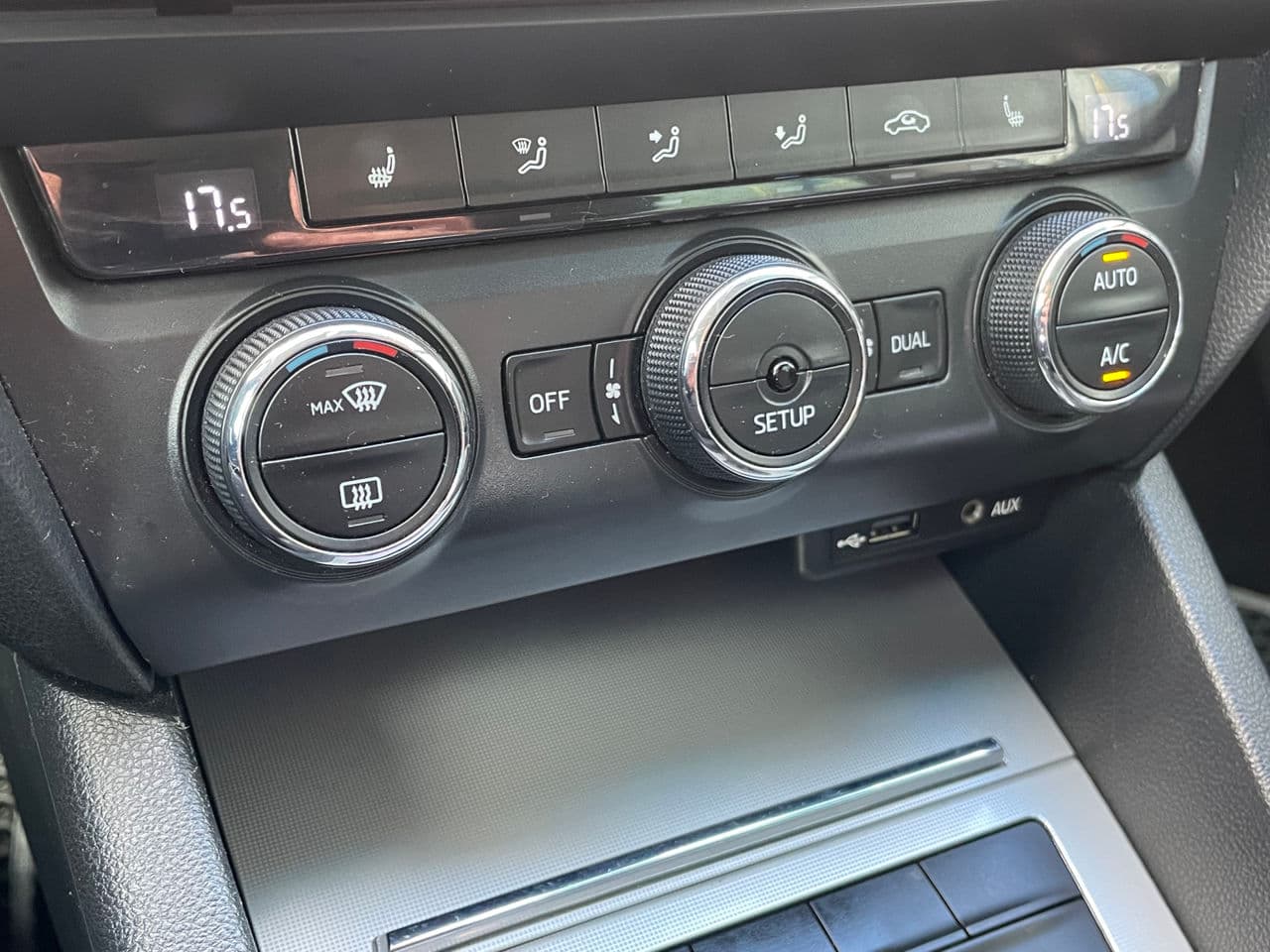 2013 Skoda Octavia — Miniatură 13