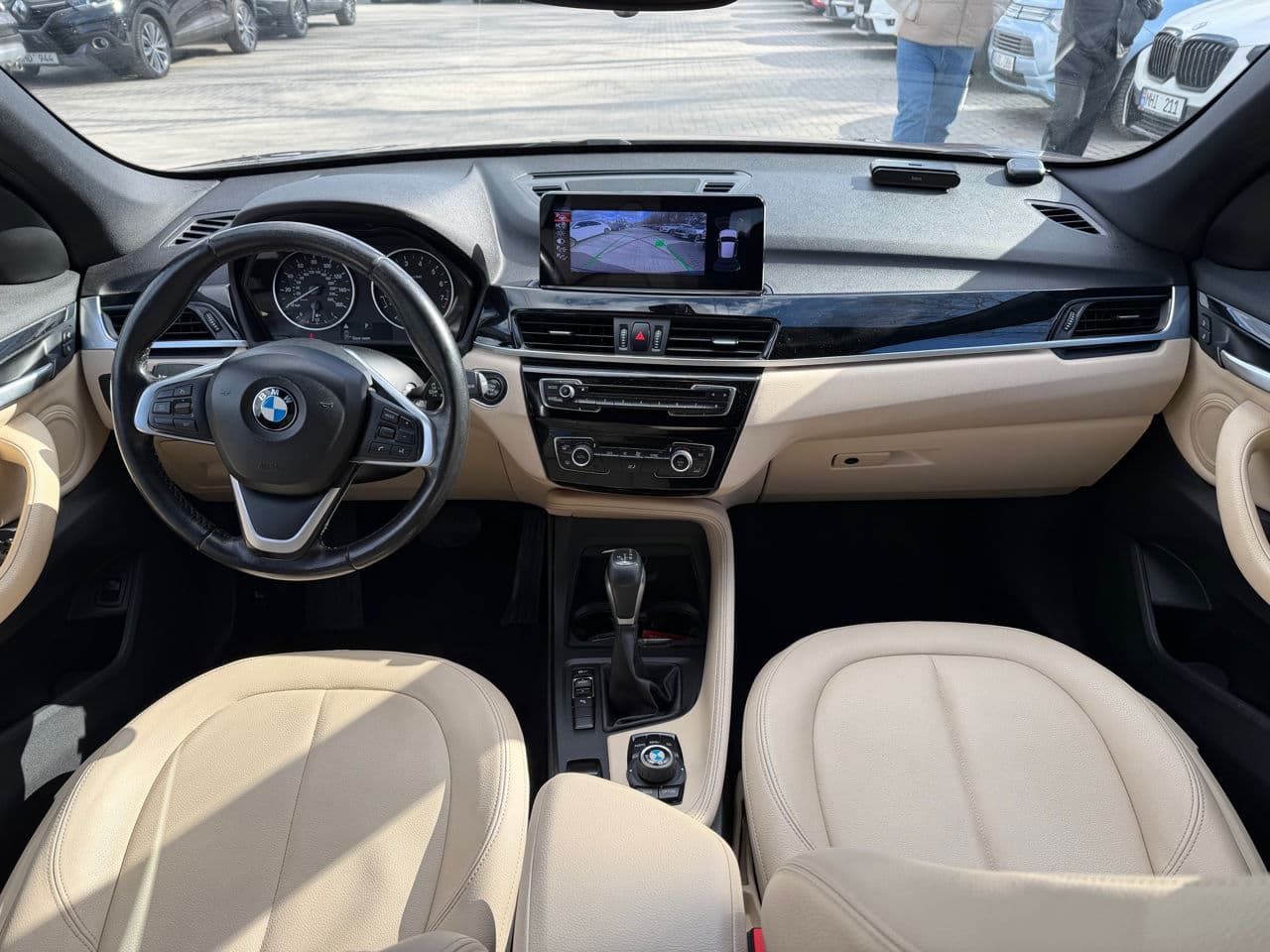 BMW X1 2.8i 2017 — Миниатюра 9