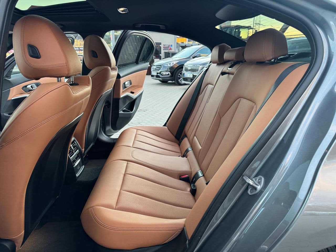 2024 BMW 330 — Miniatură 20