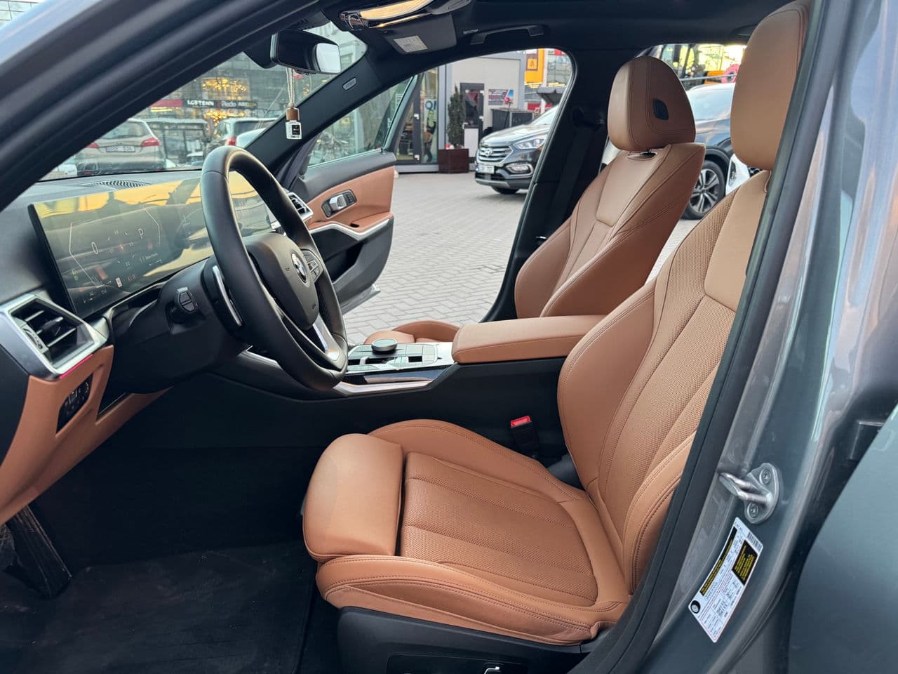 2024 BMW 330 — Miniatură 5