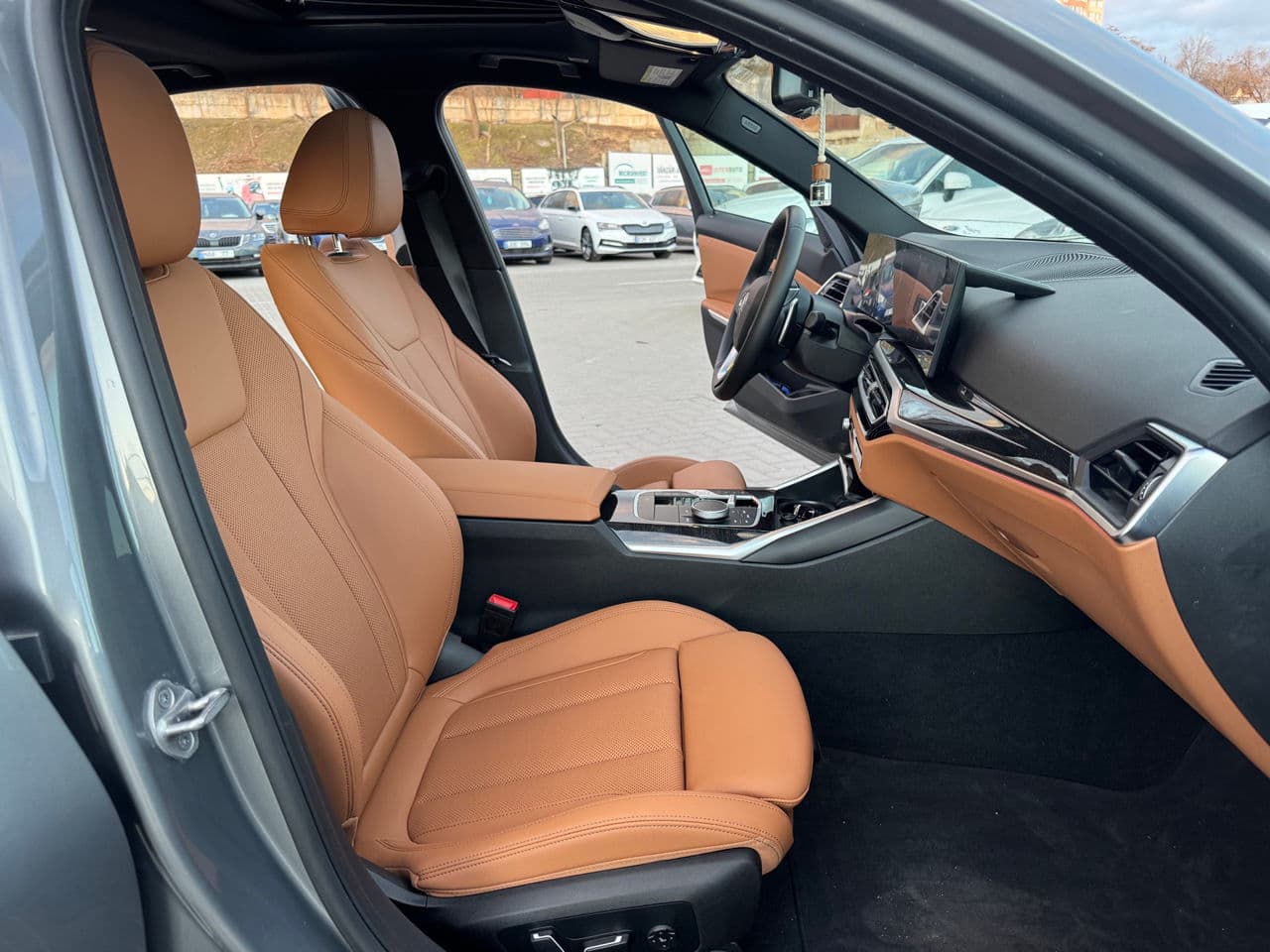 2024 BMW 330 — Miniatură 13