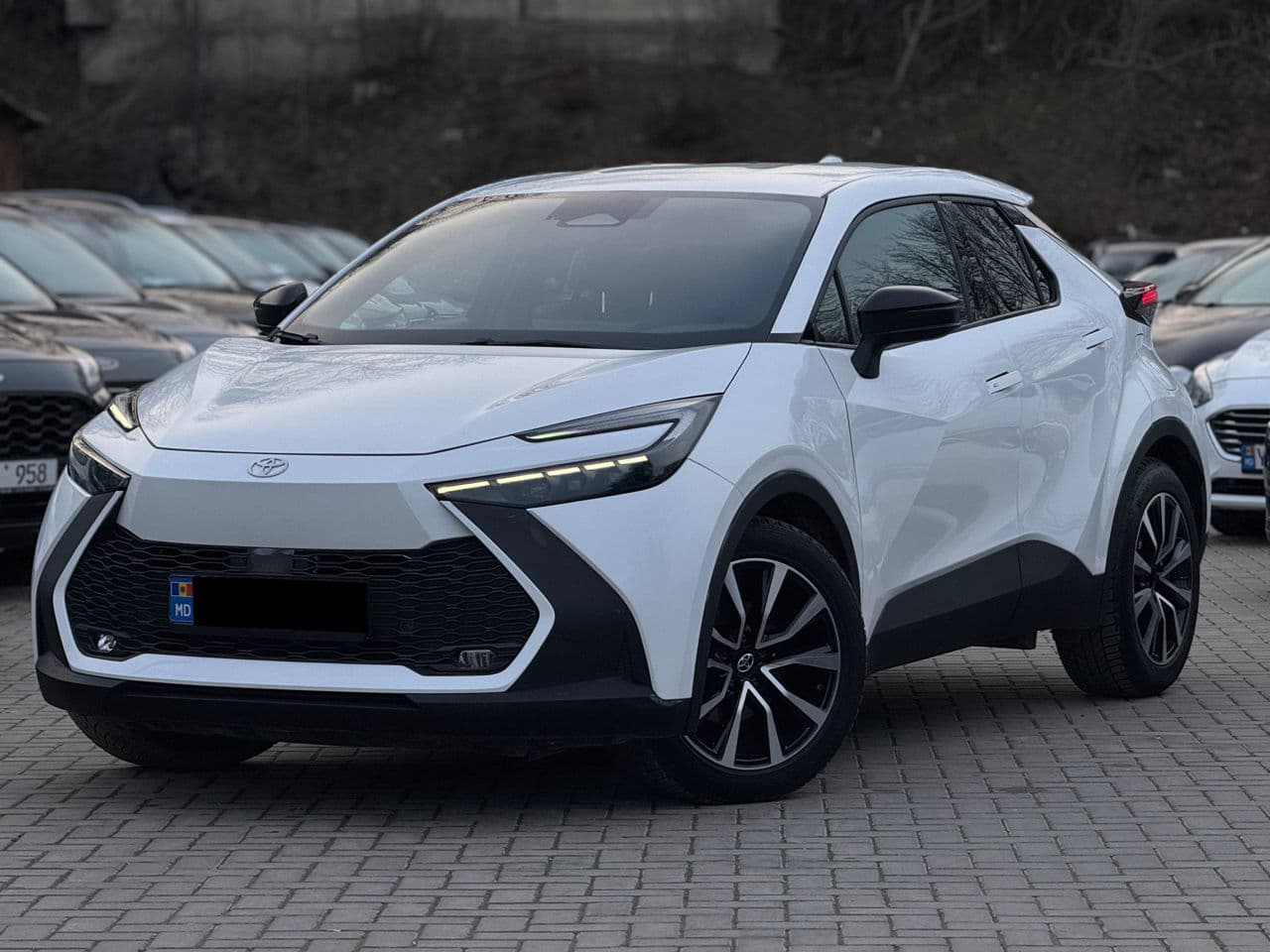 2024 Toyota C-HR — Miniatură 2