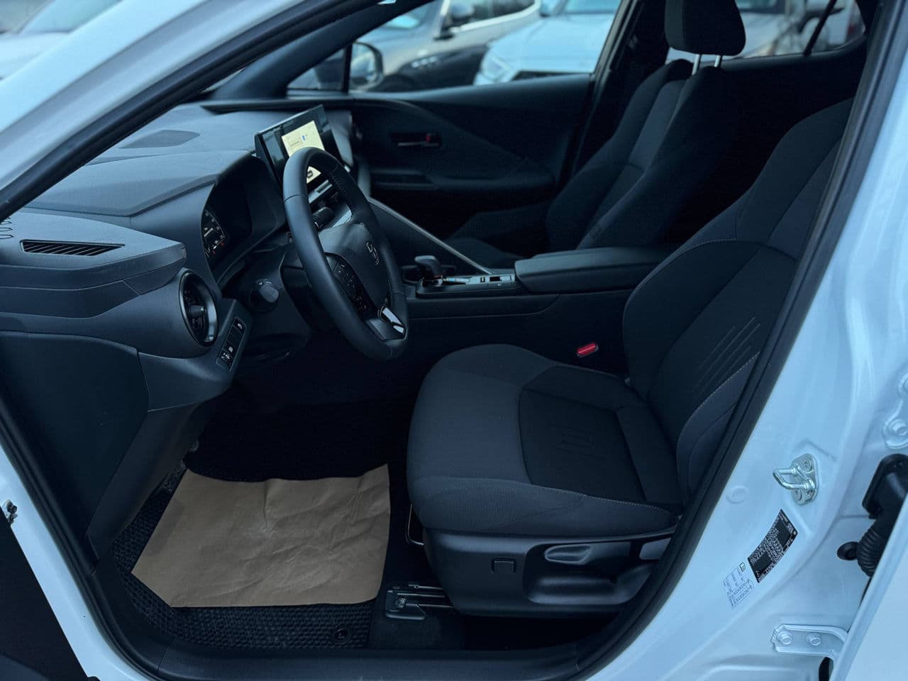 2024 Toyota C-HR — Miniatură 5