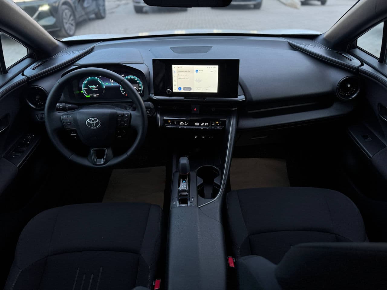 2024 Toyota C-HR — Miniatură 6