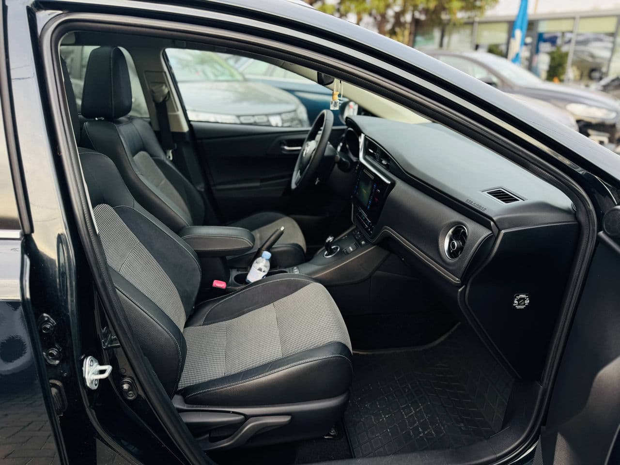 Toyota Auris 2015 — Миниатюра 16