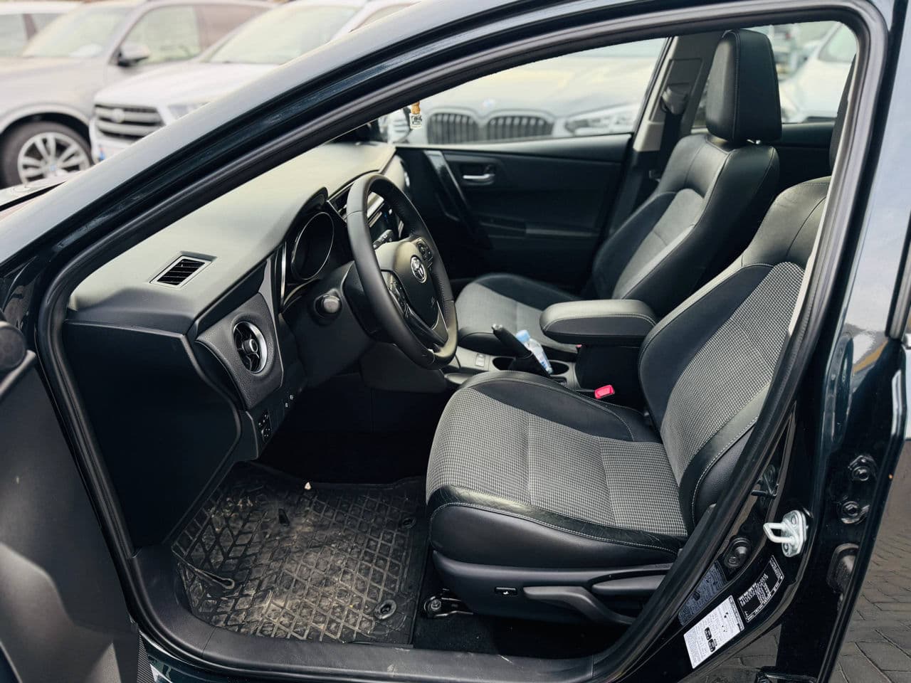 Toyota Auris 2015 — Миниатюра 5