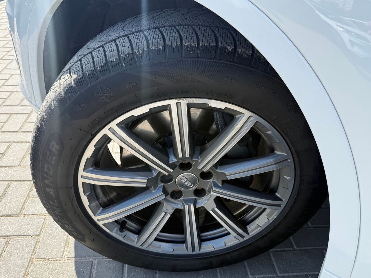 2017 Audi Q7 — Miniatură 18