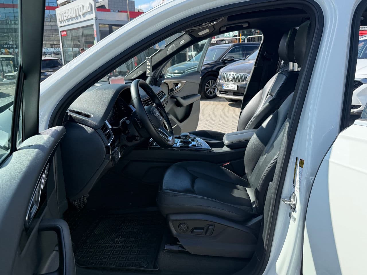 2017 Audi Q7 — Miniatură 5