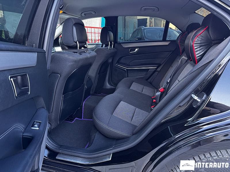 2015 Mercedes E 220 — Miniatură 7
