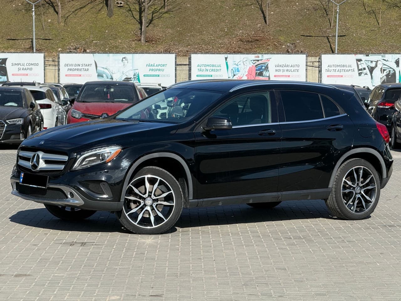 2015 Mercedes GLA 250 — Miniatură 2