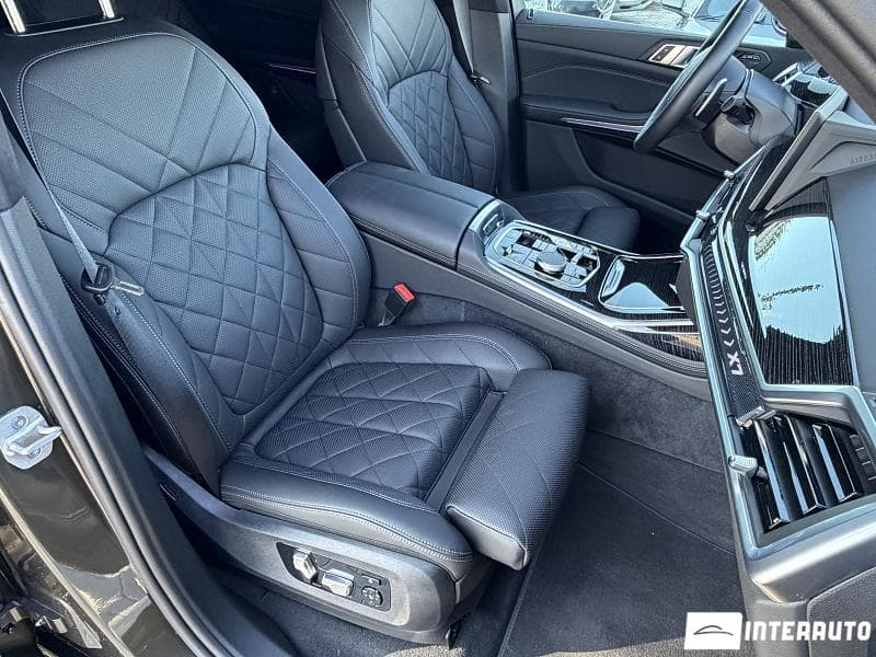 BMW X7 4.0i 2024 — Миниатюра 19