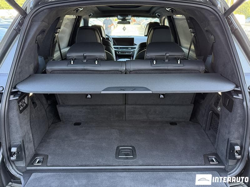 BMW X7 4.0i 2024 — Миниатюра 26