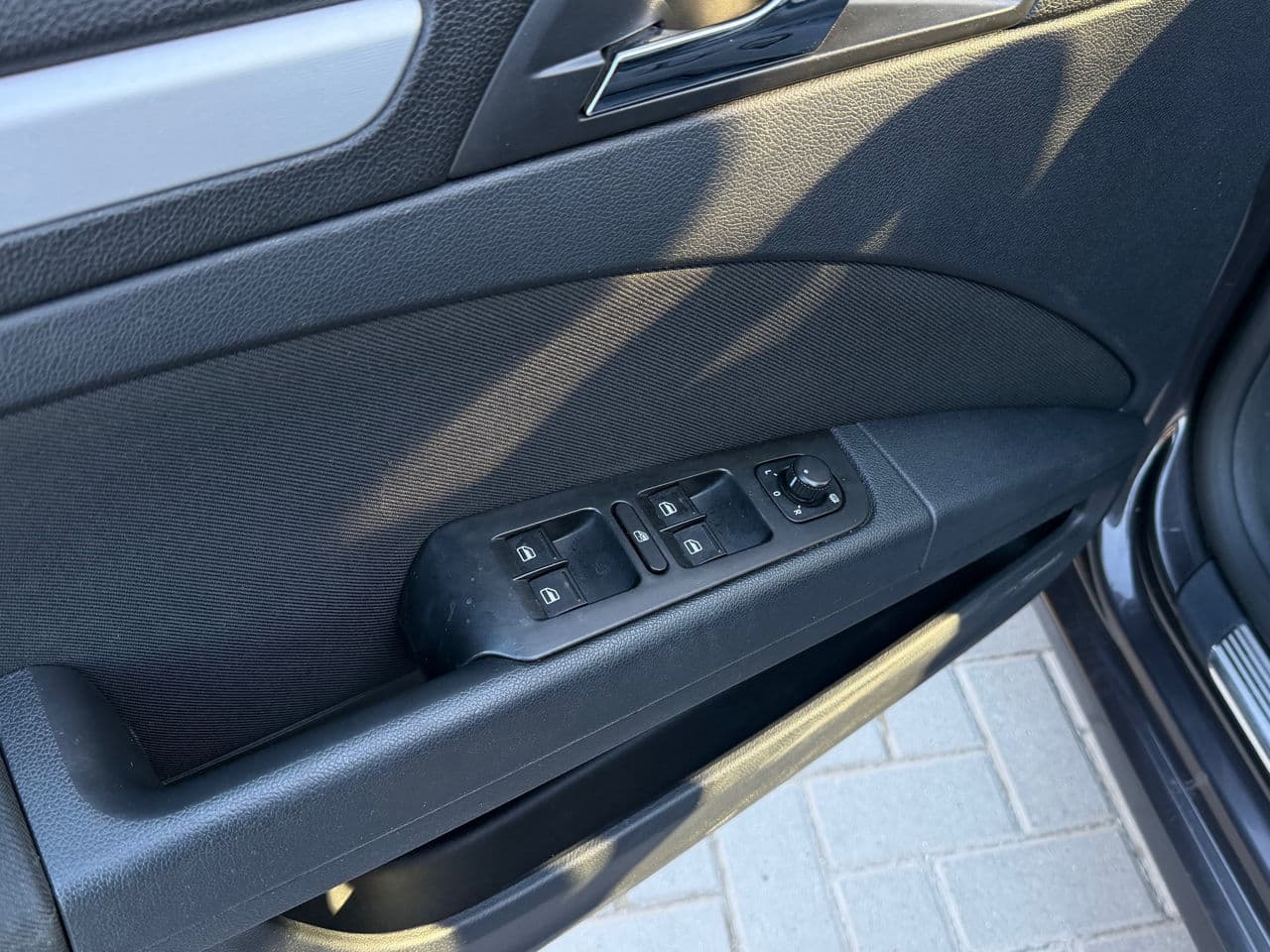 2011 Skoda Superb — Miniatură 6