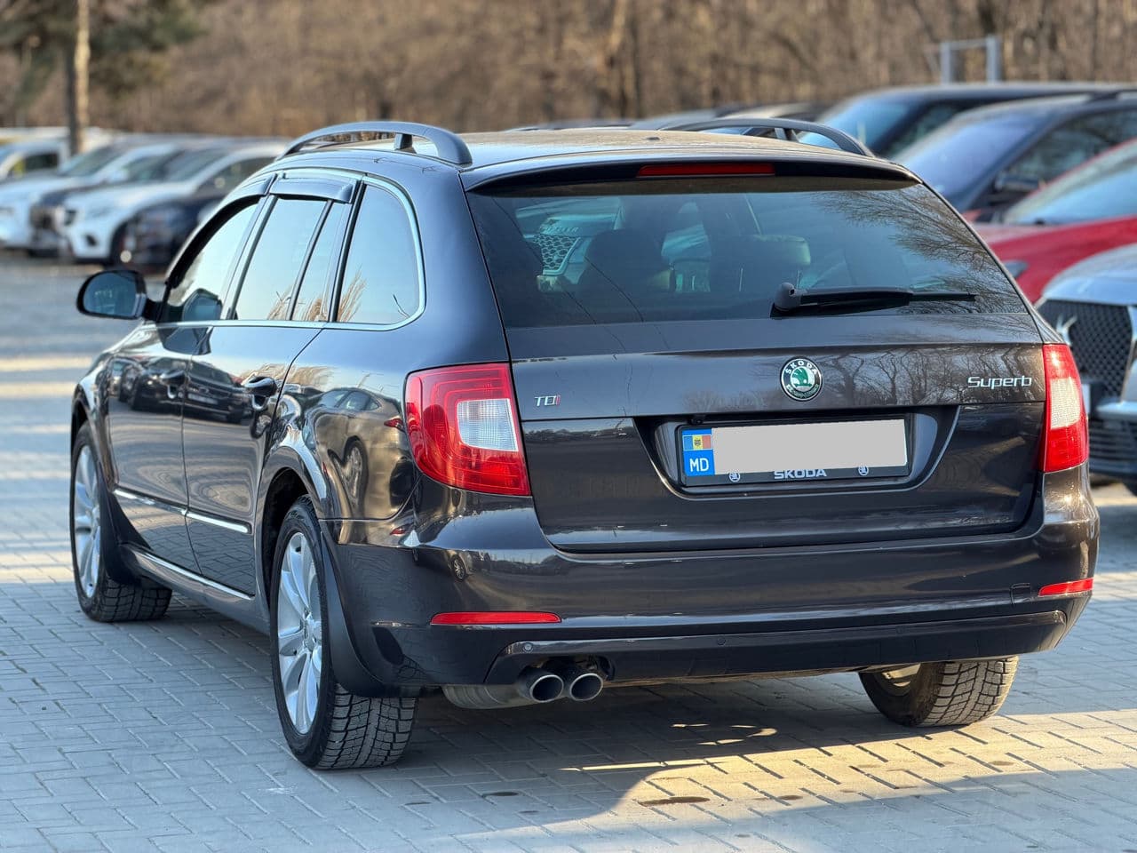 2011 Skoda Superb — Miniatură 4