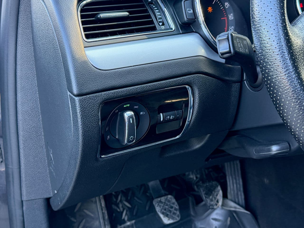 2011 Skoda Superb — Miniatură 7
