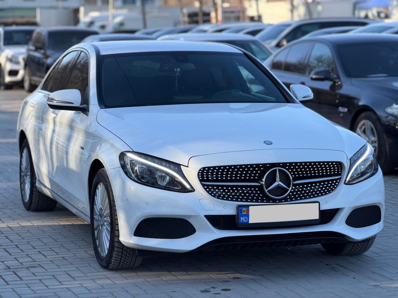 2016 Mercedes C 350e — Miniatură 3