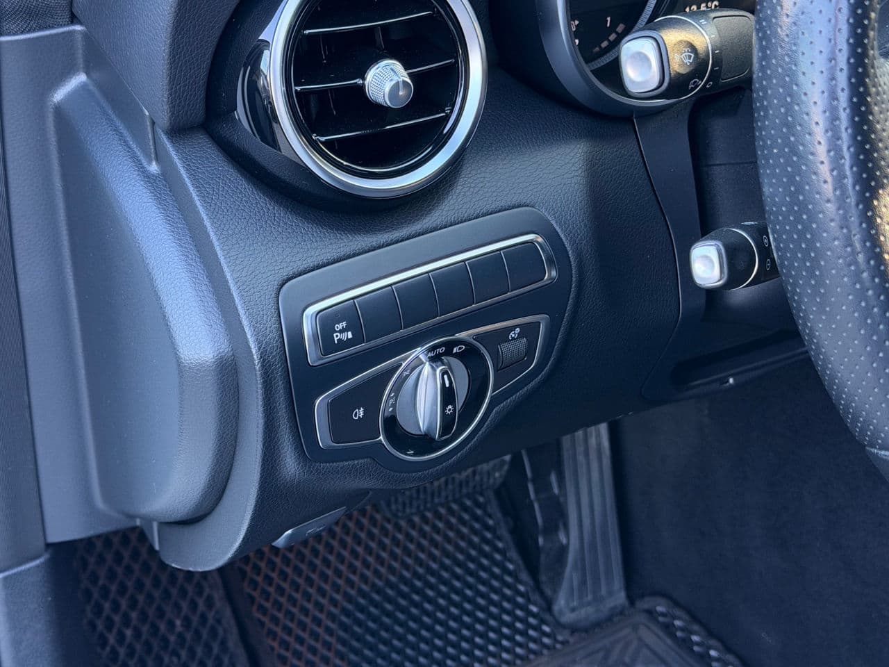 2016 Mercedes C 350e — Miniatură 7