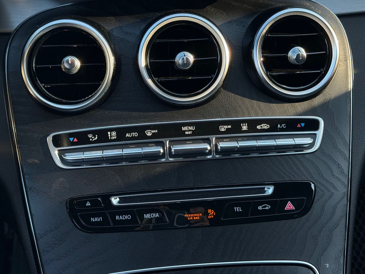2016 Mercedes C 350e — Miniatură 13