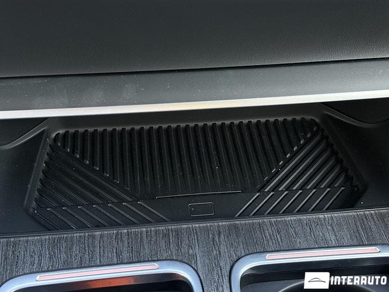 2024 BMW 750e XDrive — Miniatură 16