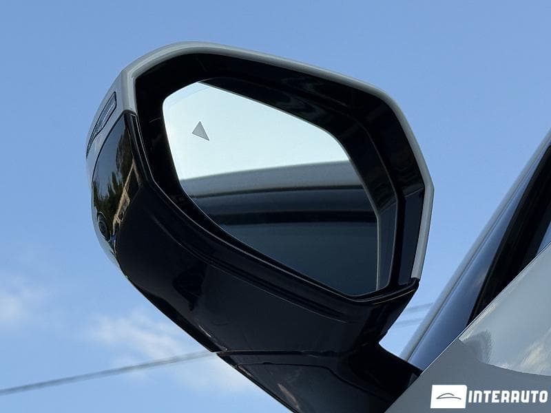 2024 BMW 750e XDrive — Miniatură 25
