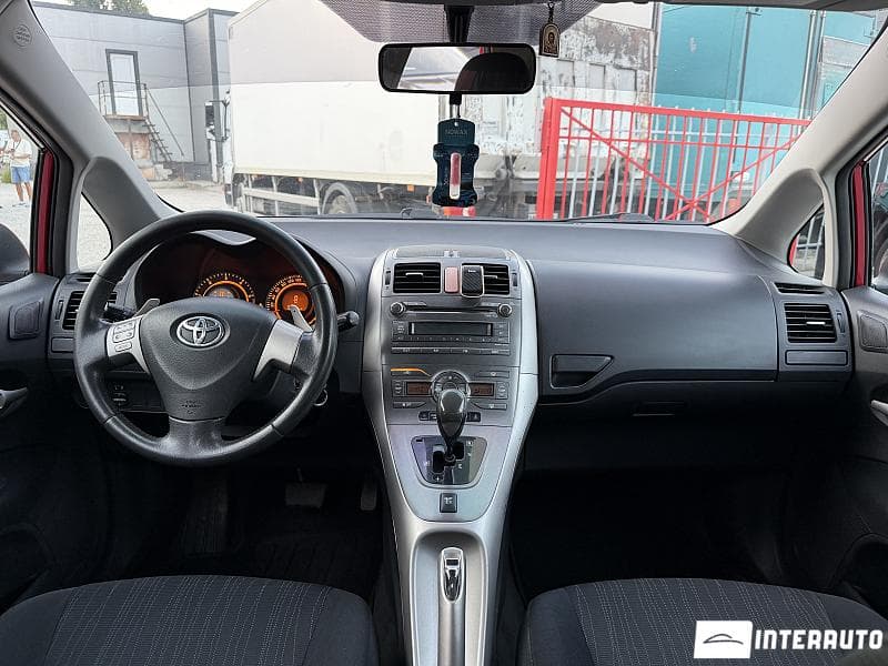 2007 Toyota Auris — Miniatură 9
