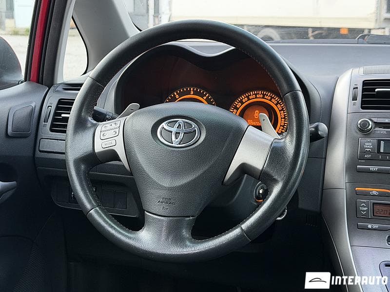 2007 Toyota Auris — Miniatură 11