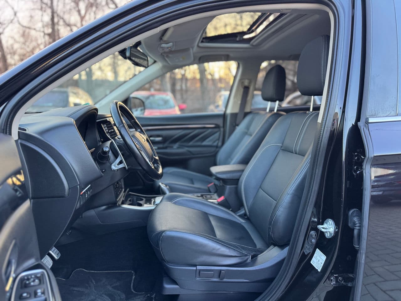 2016 Mitsubishi Outlander — Miniatură 5