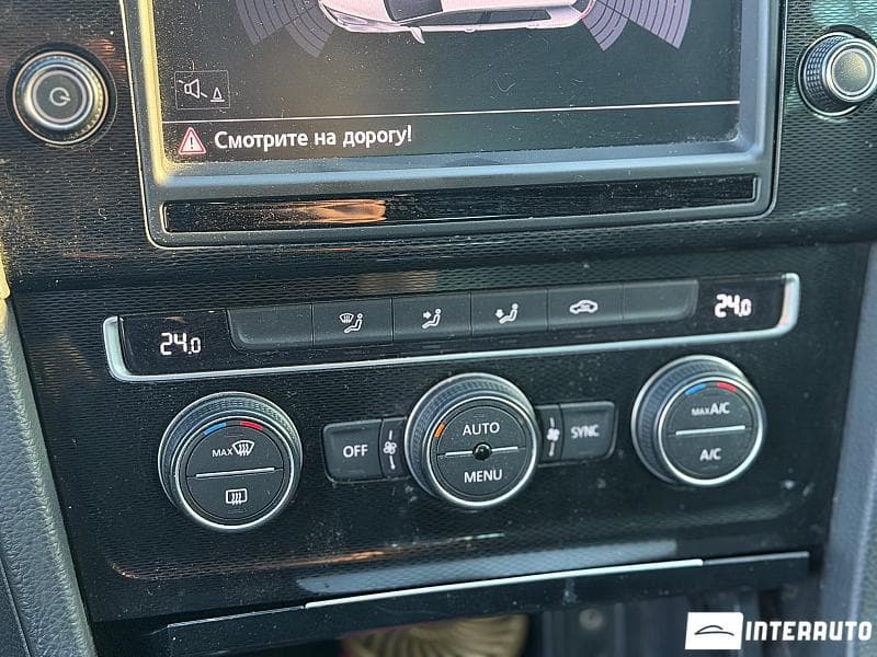 2015 Volkswagen Golf GTE — Miniatură 10