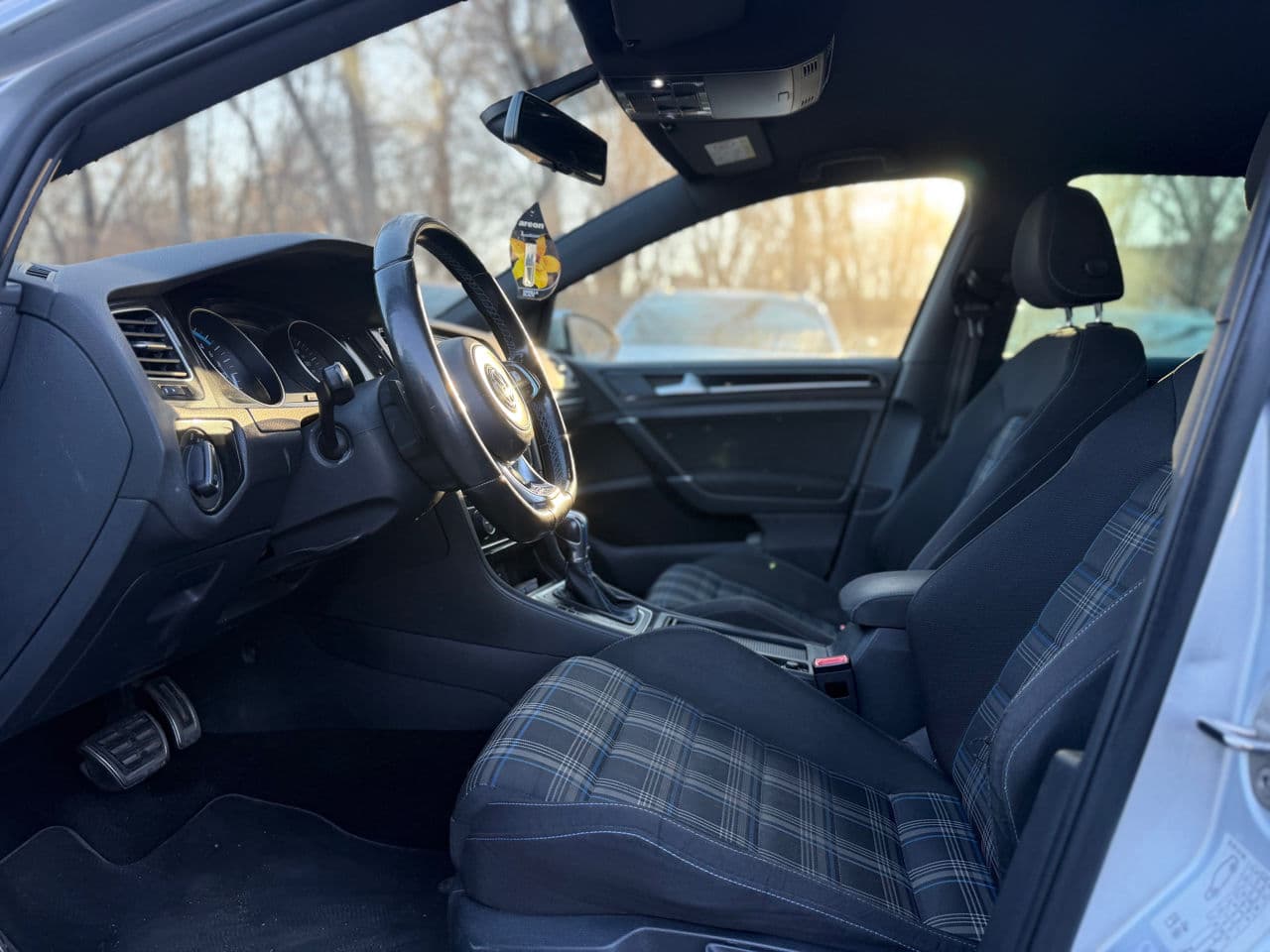 2015 Volkswagen Golf GTE — Miniatură 6