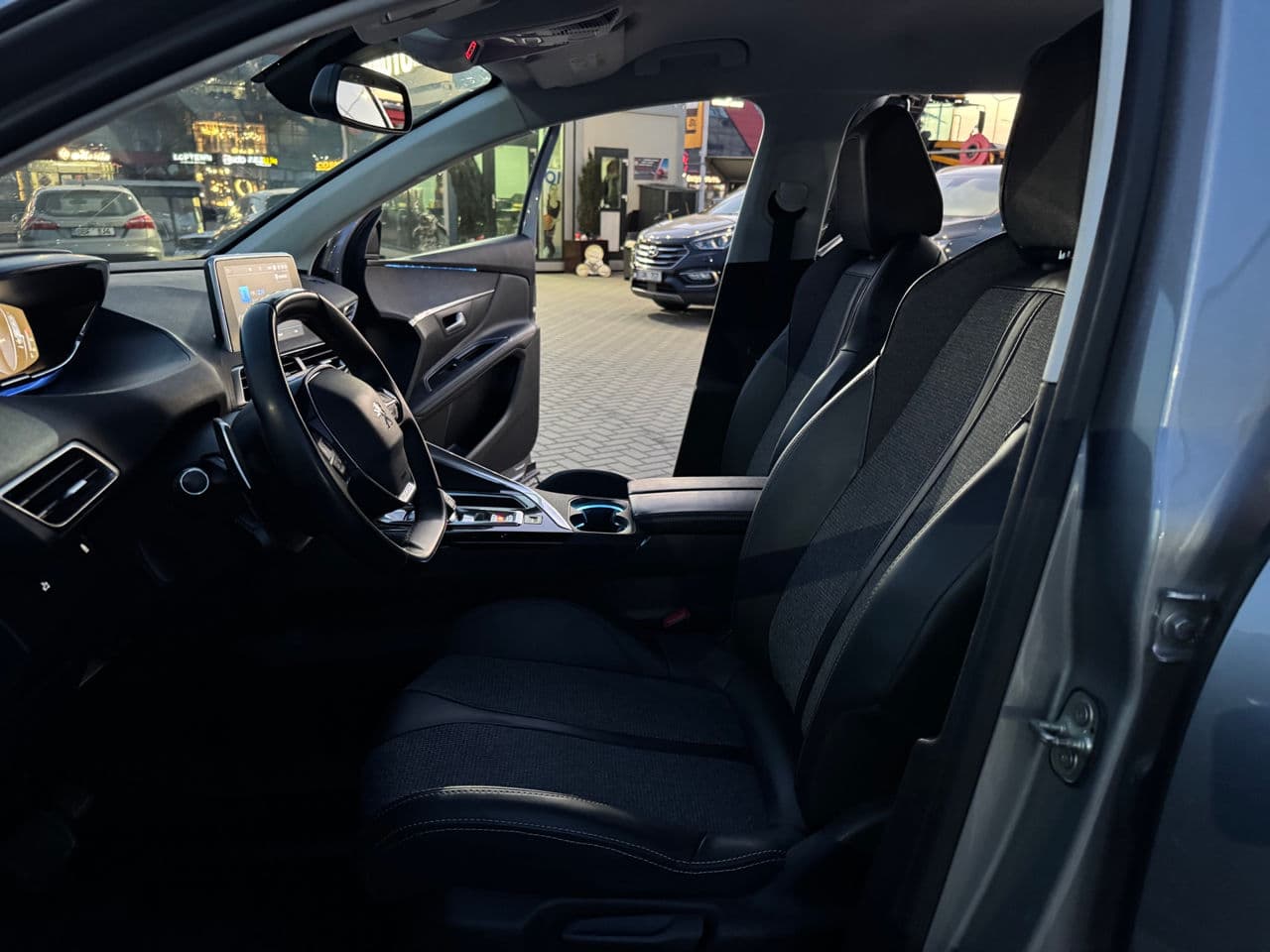Peugeot 5008 2020 — Миниатюра 5