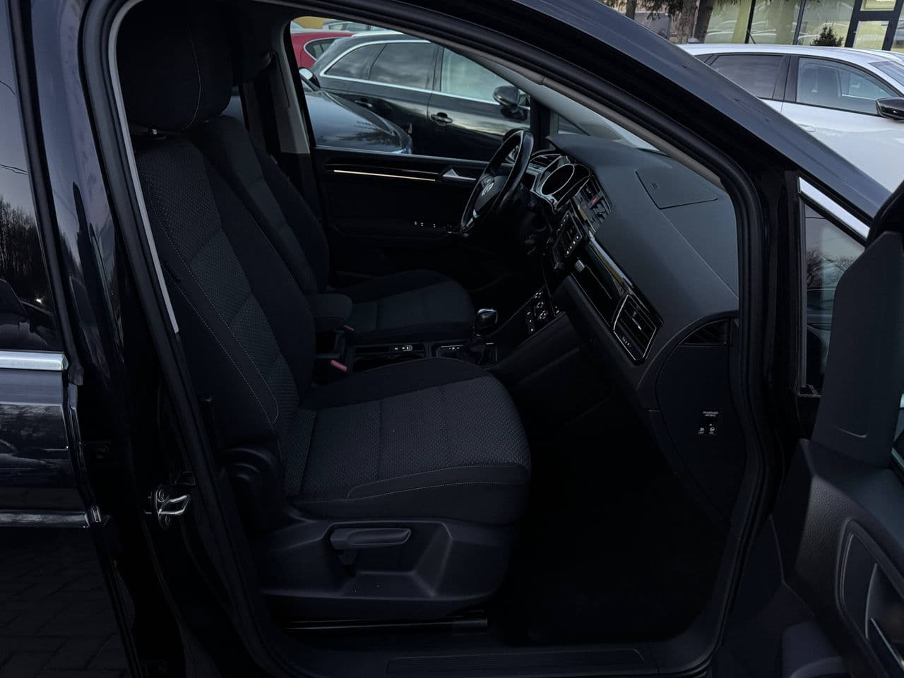 2015 Volkswagen Touran — Miniatură 16