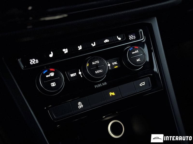 2015 Volkswagen Touran — Miniatură 11