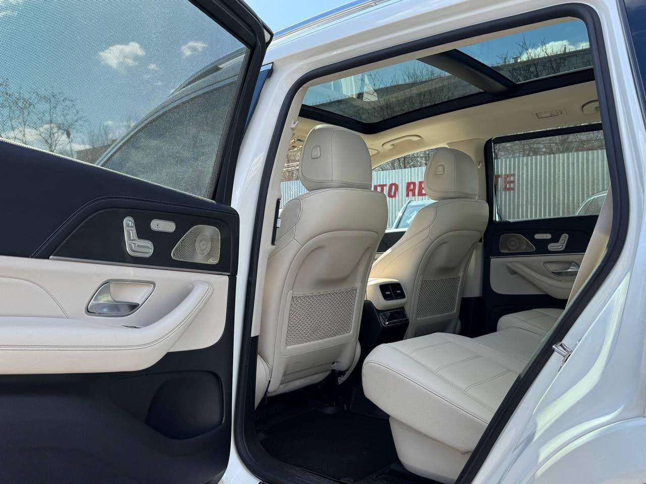 2022 Mercedes GLS 400 — Miniatură 20