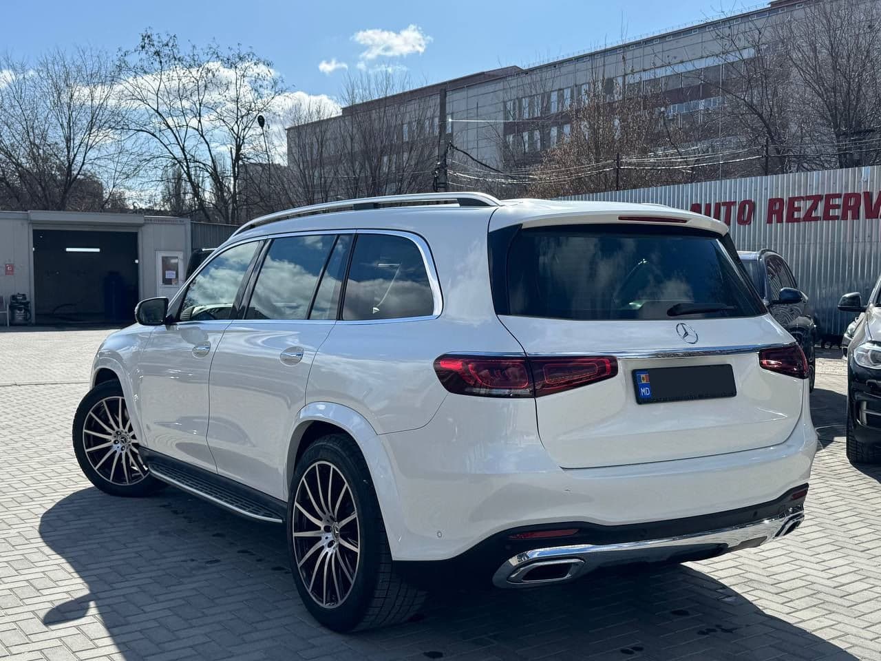 2022 Mercedes GLS 400 — Miniatură 2