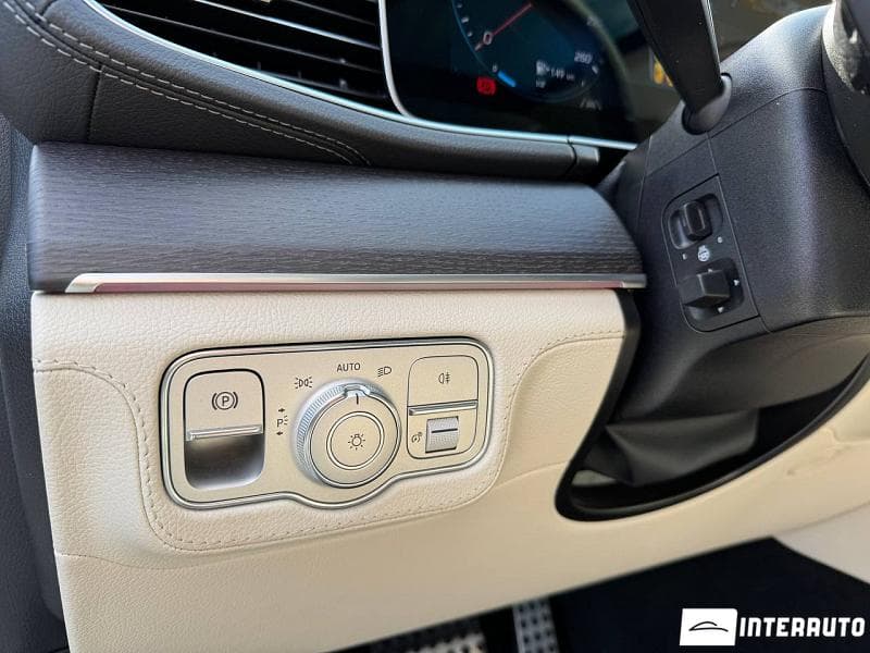 2022 Mercedes GLS 400 — Miniatură 19