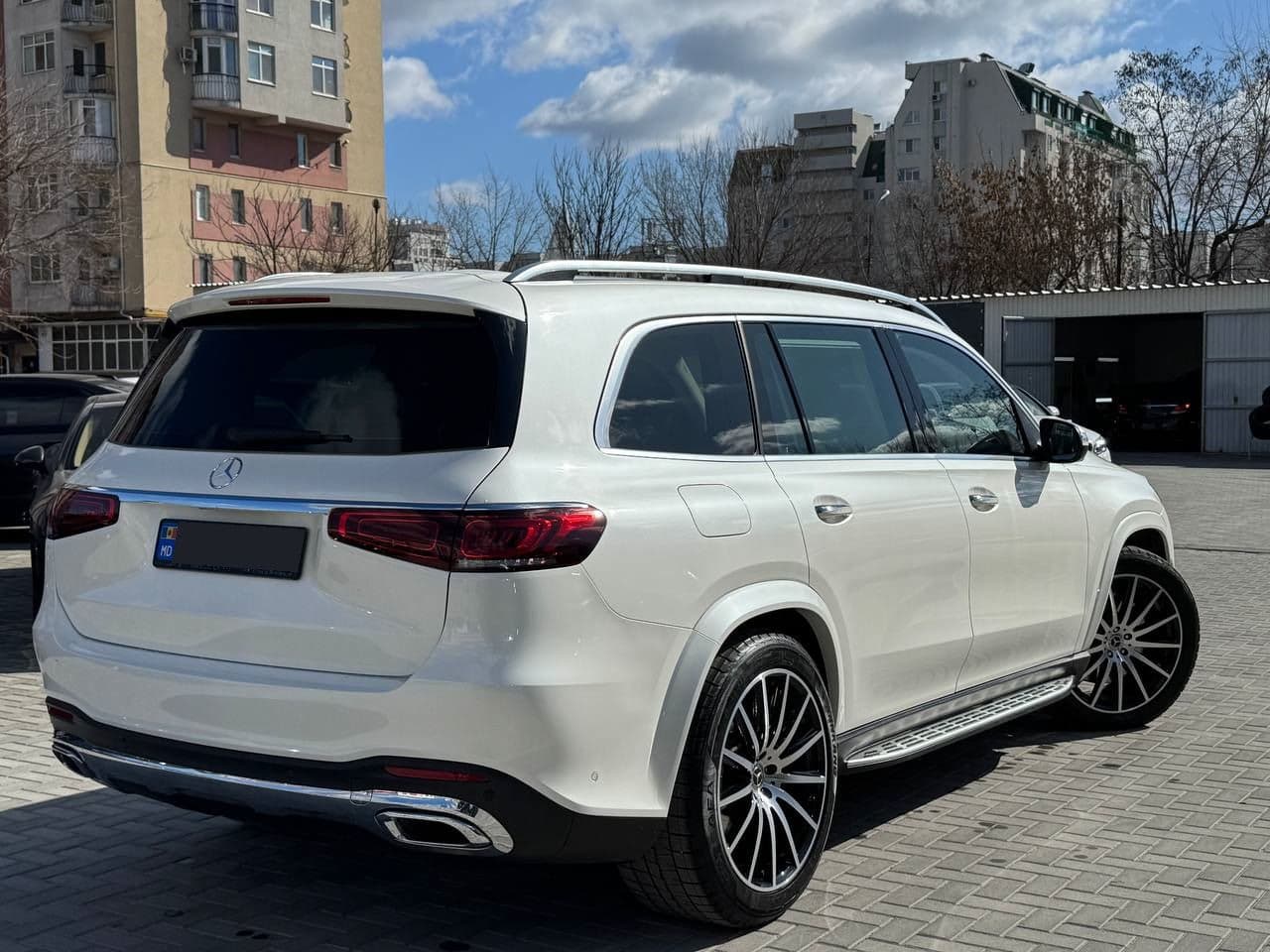 2022 Mercedes GLS 400 — Miniatură 4