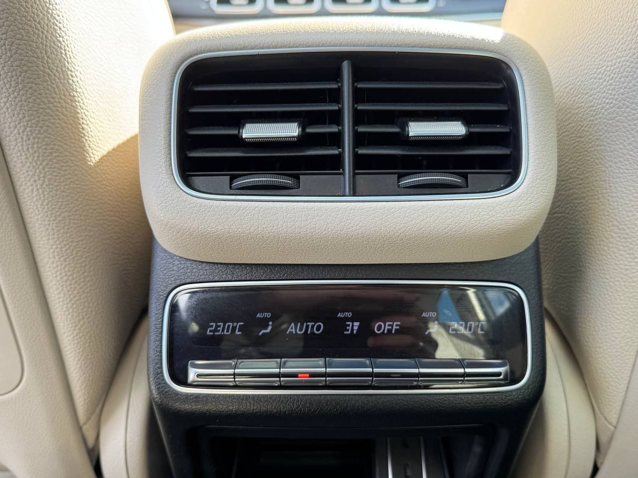 2022 Mercedes GLS 400 — Miniatură 22