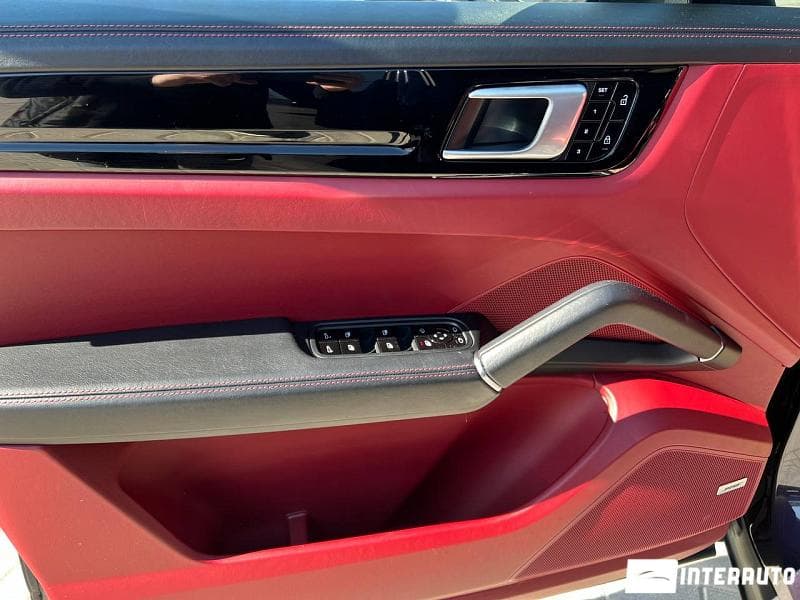 Porsche Cayenne 2019 — Миниатюра 7