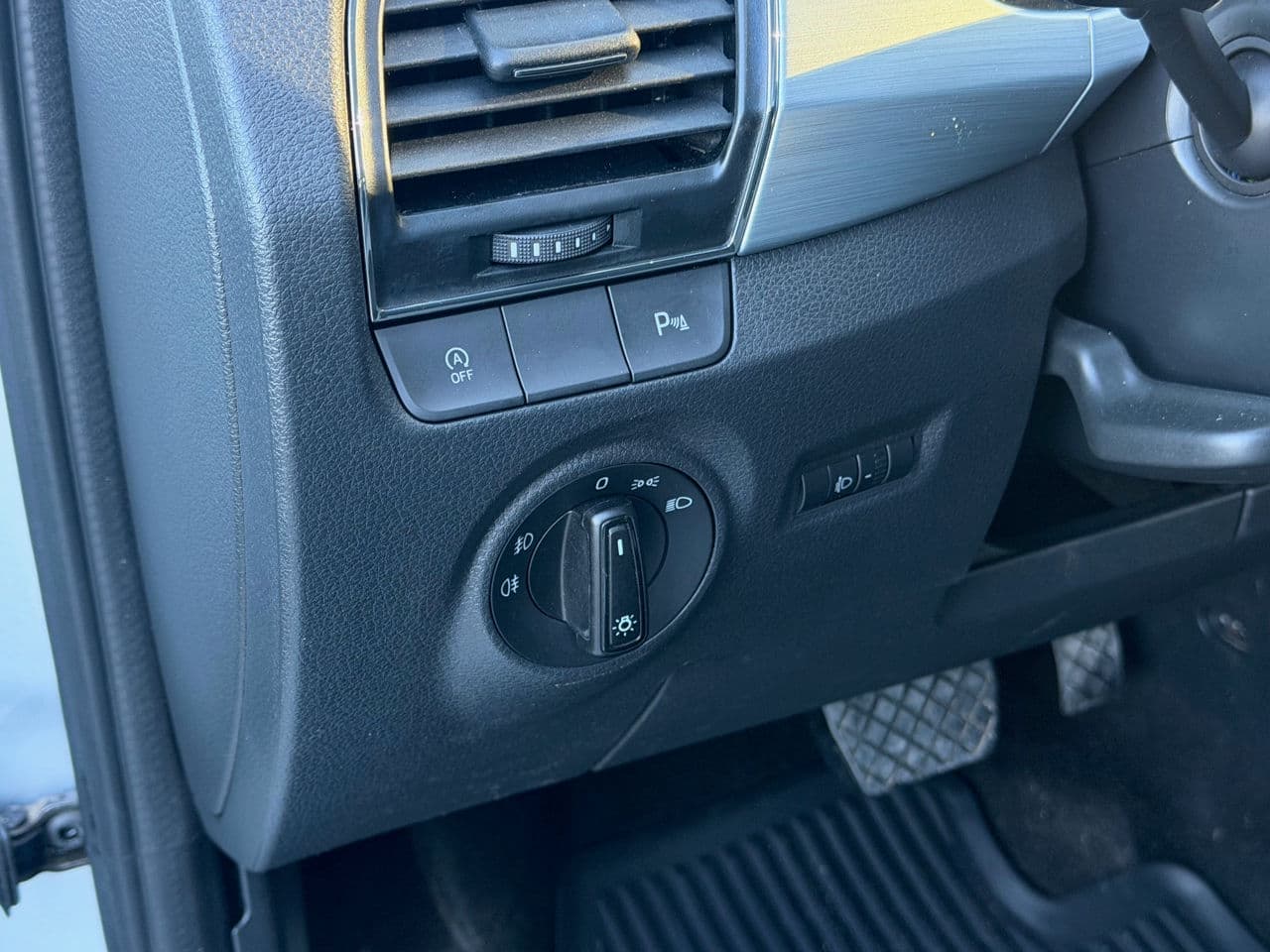 2015 Skoda Fabia — Miniatură 7