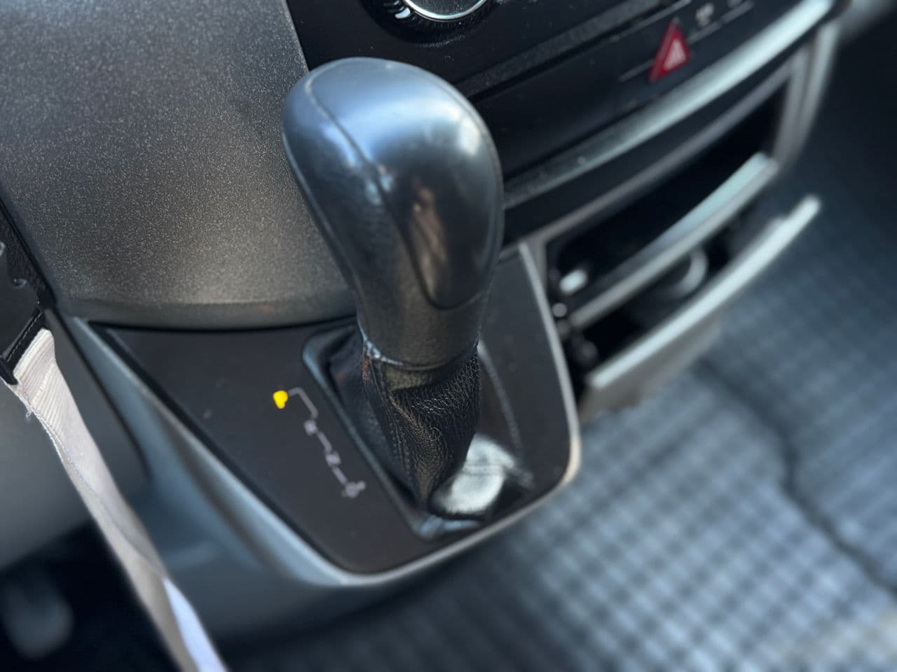 2011 Mercedes Sprinter — Miniatură 14
