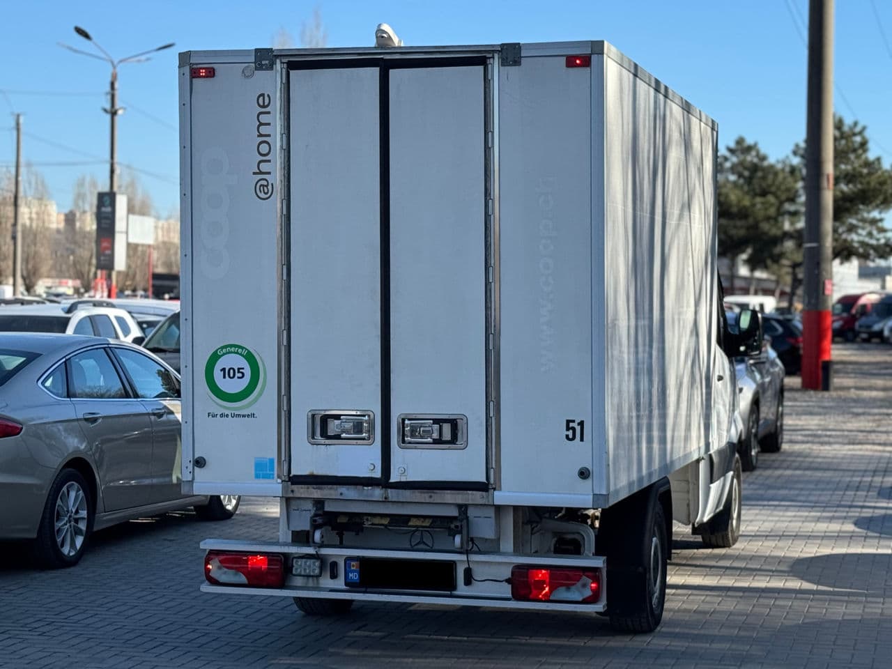 2011 Mercedes Sprinter — Miniatură 2