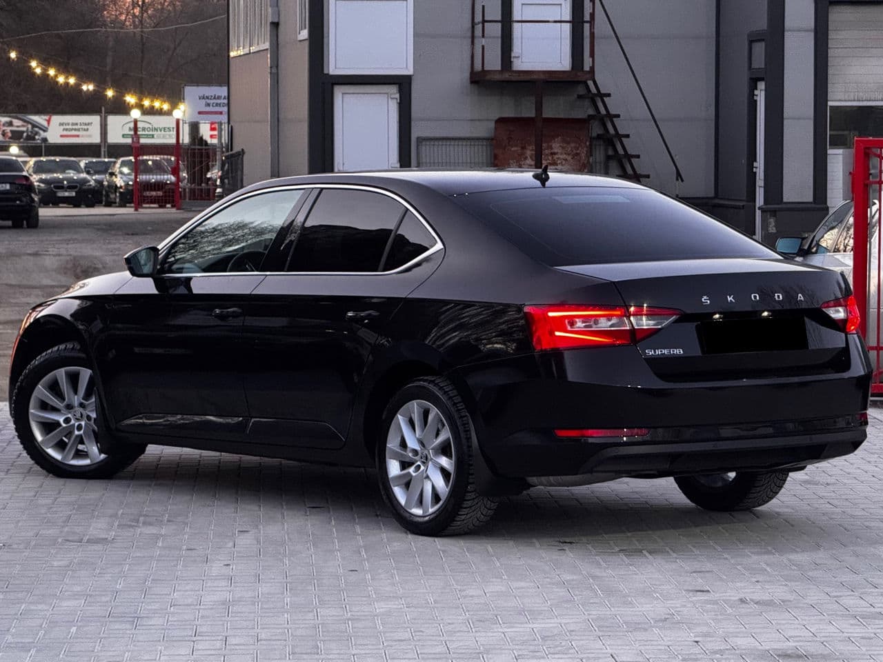 2020 Skoda Superb — Miniatură 2